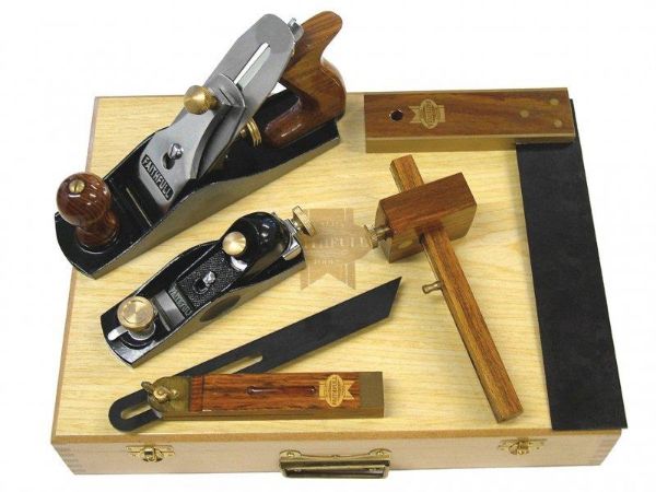 Picture of CARPENTERS TOOL KIT 5 PIECE IN WOODEN BOX